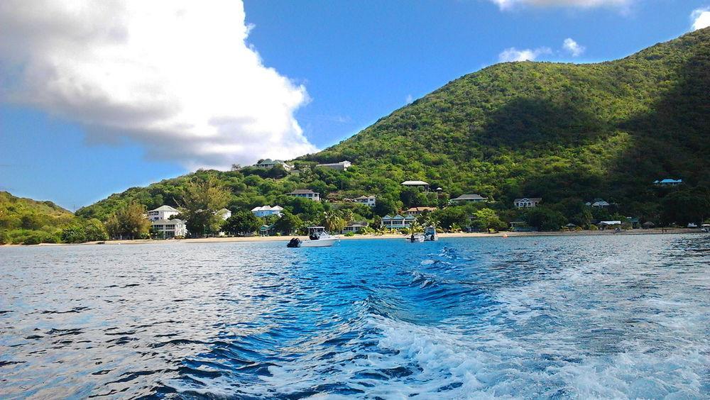 Oualie Beach Resort Невис Екстериор снимка