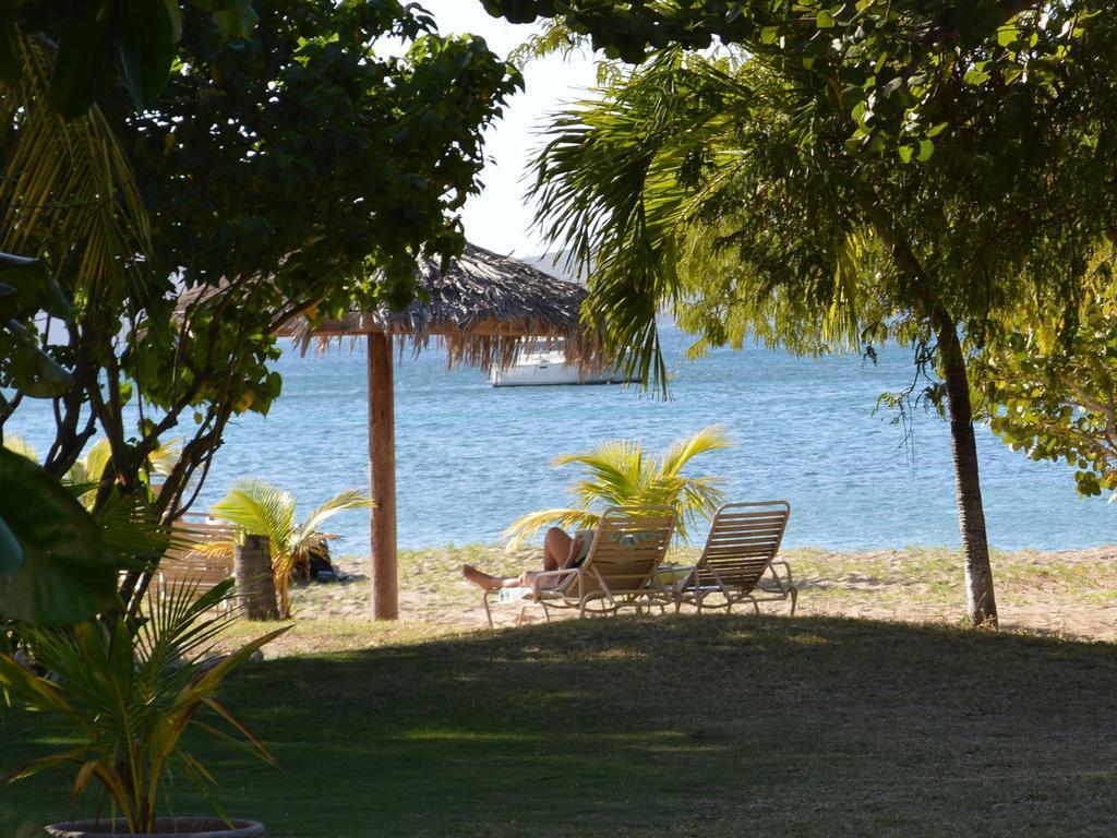 Oualie Beach Resort Невис Екстериор снимка