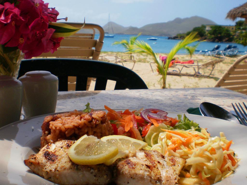 Oualie Beach Resort Невис Екстериор снимка